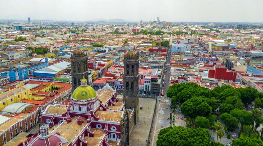 We bieden een diverse selectie autoverhuuropties in Puebla-stad.